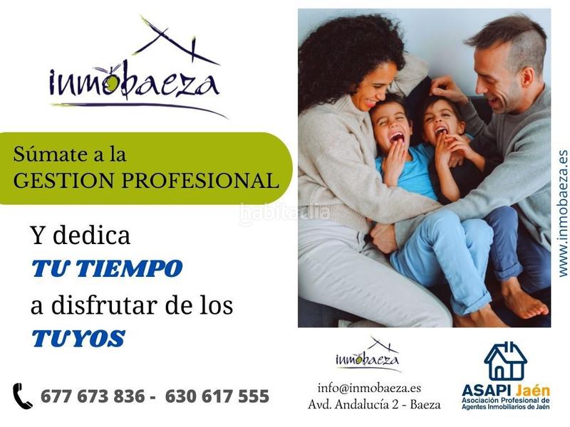 Foto 44a3328f-bd2c-405e-97d4-01be30ac1497. Aparcament cotxe a Baeza