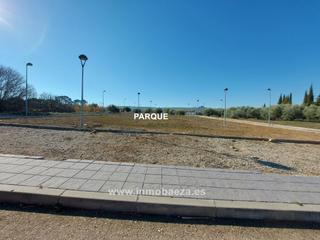 Terreny residencial en Baeza. Solar en venta en la yedra.