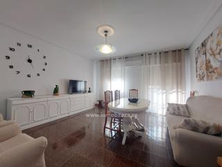Miete Etagenwohnung in Baeza. Piso en alquiler en puerta ubeda, 3 dormitorios.