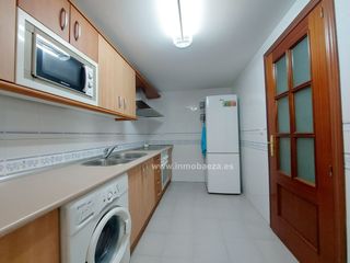 Rent Flat  Almeria. Piso en alquiler en barrio andalucía, 2 dormitorios.