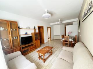 Miete Etagenwohnung in Baeza. Piso en alquiler en algodonera, 2 dormitorios.