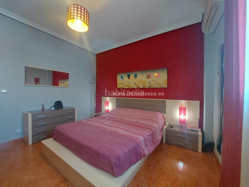 Foto 7875f9c9-8b80-4fc6-9d09-3dbe05e0ded5. Dúplex amb calefacció a Baeza