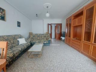 Appartement à Baeza. Piso en venta en tres fuentes, 3 dormitorios.