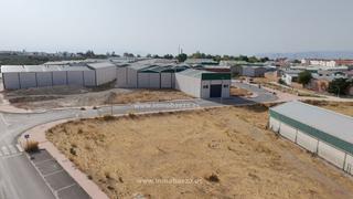 Terreny residencial en Baeza. Solar en venta en campo ftbol.