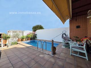 Maison à Baeza. Casa en venta en academia g.c., 4 dormitorios.