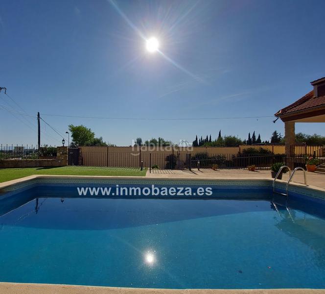 Foto 0f4338d7-41c2-452b-b99b-3997220009b3. Xalet amb calefacció aparcament a Baeza