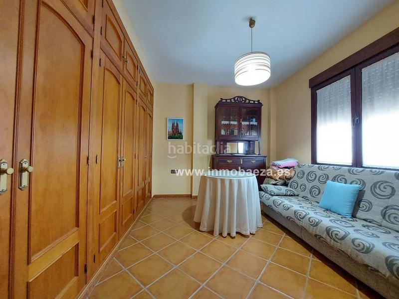 Foto 100c965b-a69b-4c7e-9fdc-60ccd98c233f. Xalet amb calefacció aparcament a Baeza