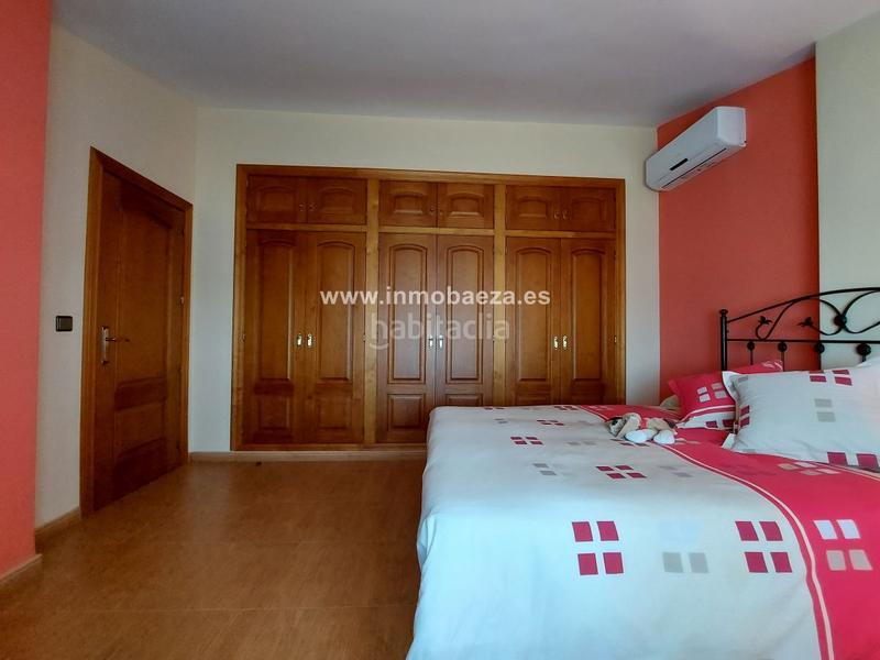 Foto 11fa0f30-26b4-4ecd-8152-1dd5100d7b95. Xalet amb calefacció aparcament a Baeza