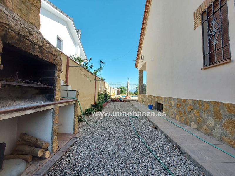 Foto 2093fbc7-9ebc-4d17-a658-98b10ae8ff26. Xalet amb calefacció aparcament a Baeza