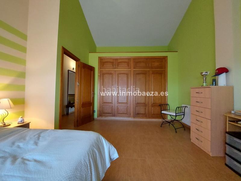 Foto 370a2378-4992-4997-a20f-1119a09be687. Xalet amb calefacció aparcament a Baeza