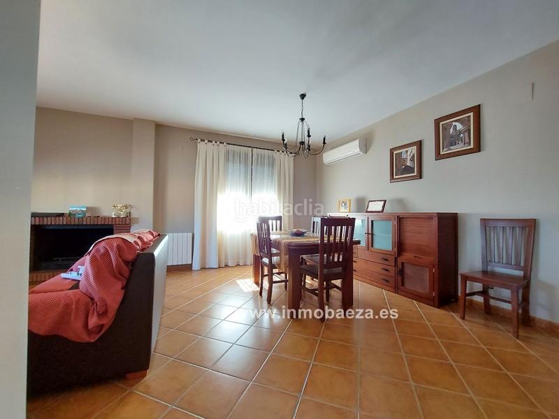 Foto 4cc83094-bb4e-4b6c-a9f3-baba3cf8b369. Xalet amb calefacció aparcament a Baeza