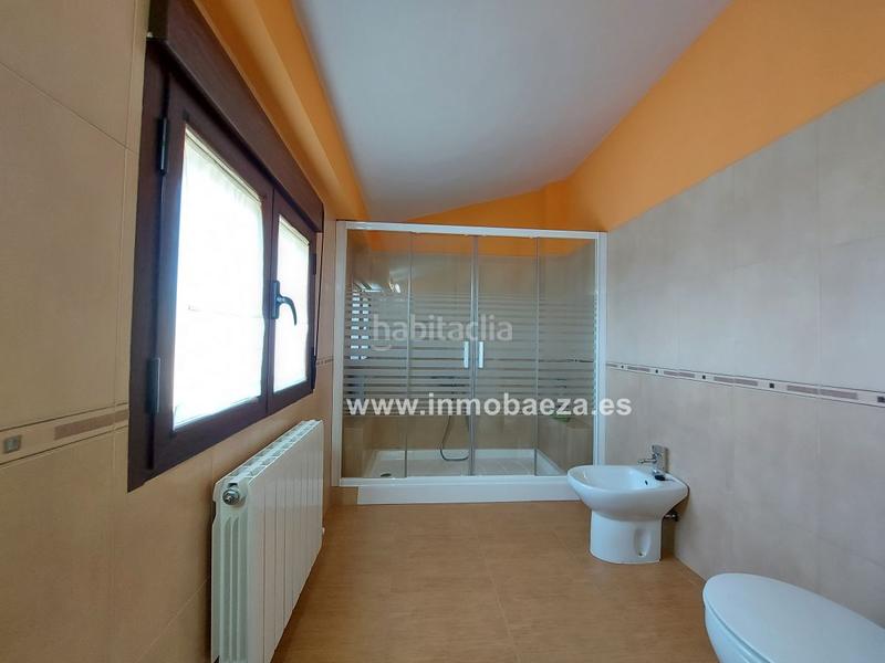 Foto 6e9c0d13-488a-4e20-b7ad-7278f3d071e1. Xalet amb calefacció aparcament a Baeza