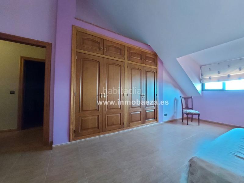 Foto 724e1014-5030-4962-9a72-426265d45fe7. Xalet amb calefacció aparcament a Baeza