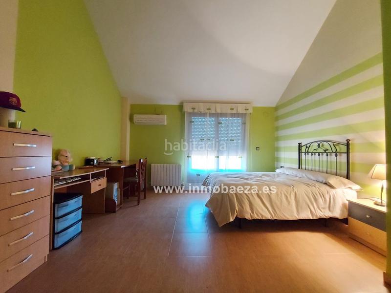 Foto 8dc74696-c488-4d25-80f6-d74afd69f1d4. Xalet amb calefacció aparcament a Baeza