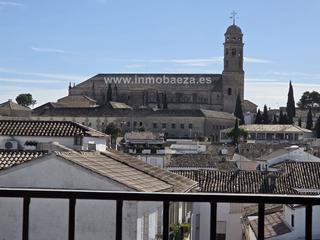 Pis a Baeza. Piso en venta en centro, 3 dormitorios.