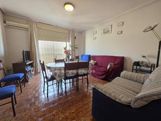 Appartement à Baeza. Piso en venta en c carmen, 3 dormitorios.