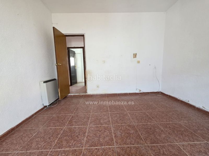 Foto 6516e8e6-89f7-42f8-9a45-b07c6e64ec38. Casa a Baeza