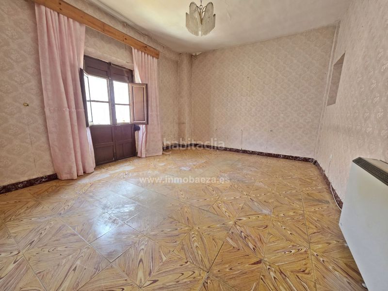 Foto 78c63284-f3ff-4e52-9b15-0aac73a022e2. Casa a Baeza