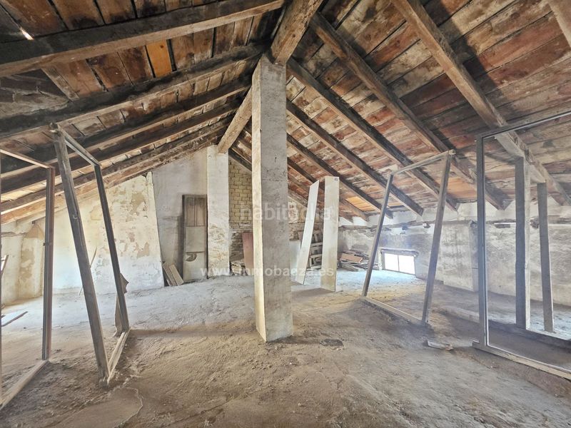 Foto abd8c6c4-9ac1-49f6-8aee-55323edb6f43. Casa a Baeza