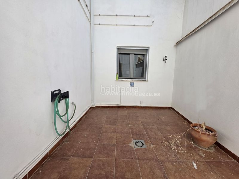 Foto c21e9bb2-4e87-45a3-8299-3b2ca8d28b88. Casa amb calefacció aparcament a Baeza
