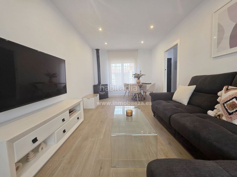 Foto d4238a11-8c8b-4457-bb76-2998f8bc11aa. Casa amb aparcament a Ibros