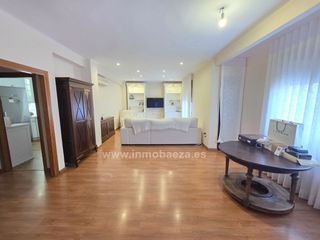 Casa in Baeza. Casa en venta en centro, 3 dormitorios.
