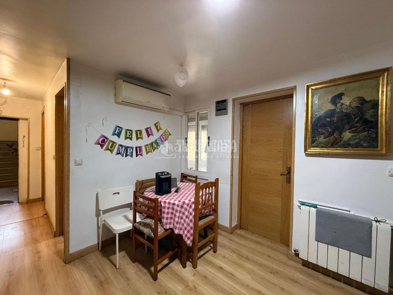 Foto bce7ddb0-37ae-4281-a4d8-caccf1d45ea2. Piso  en venta en Arcos Madrid