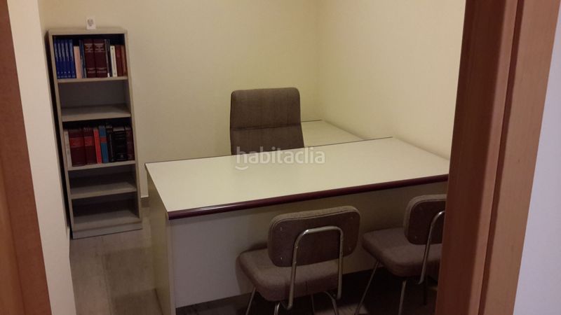 Foto b33de375-7ded-4d02-8572-5fb90f4abcc1. Business premise with heating in Vilalba