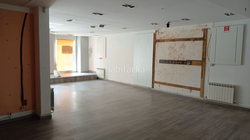 Foto 2847f6b5-6617-44a0-b10b-fc9658088cf7. Rent business premise with heating in Vilalba