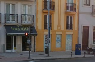 Local commercial à N/a