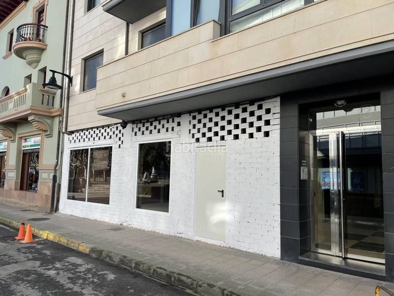 Foto 6ae97163-3dc7-4159-9e16-b93381b353d2. Lloguer local comercial a avenida la paz 7 a Llanes pueblo Llanes