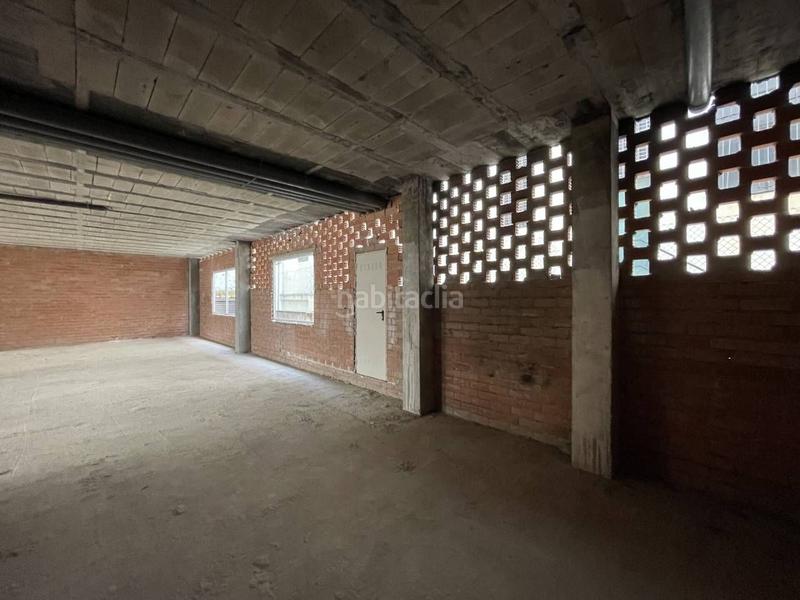 Foto 94d45523-17ad-4c69-b179-284ae20fafb8. Lloguer local comercial a avenida la paz 7 a Llanes pueblo Llanes