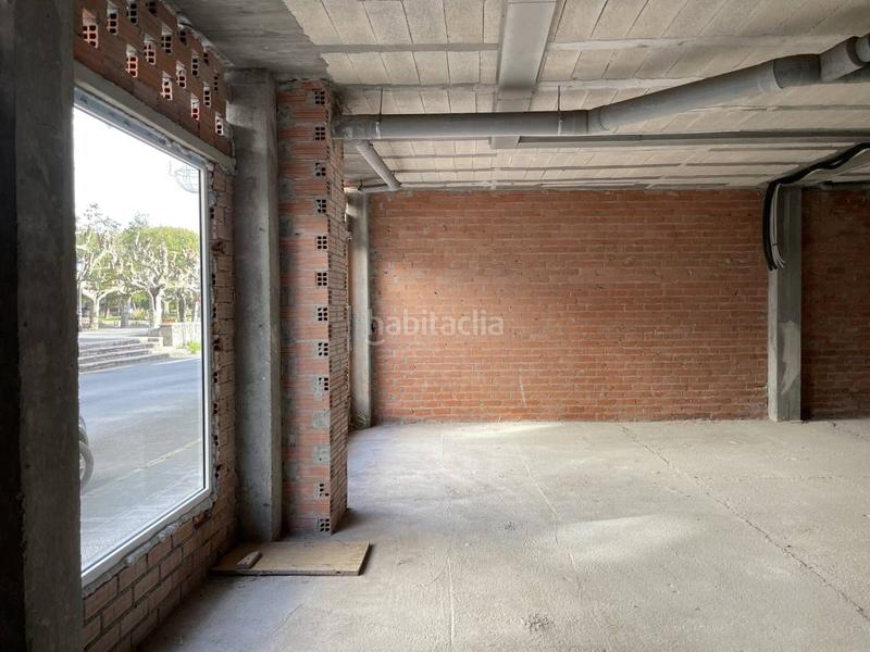 Foto a5c0c6ba-bce1-4d8e-bf68-f506719749eb. Lloguer local comercial a avenida la paz 7 a Llanes pueblo Llanes