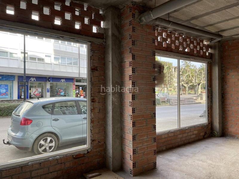 Foto d4abaab9-a39b-4d23-86ef-5e11ba898f2e. Lloguer local comercial a avenida la paz 7 a Llanes pueblo Llanes