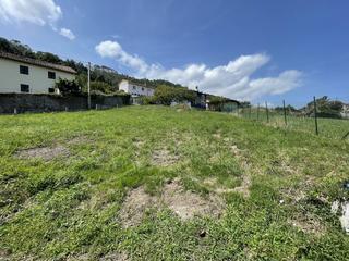 Terreny residencial a Calle doctor hergueta vidal 45. Terreno en venta en pendueles