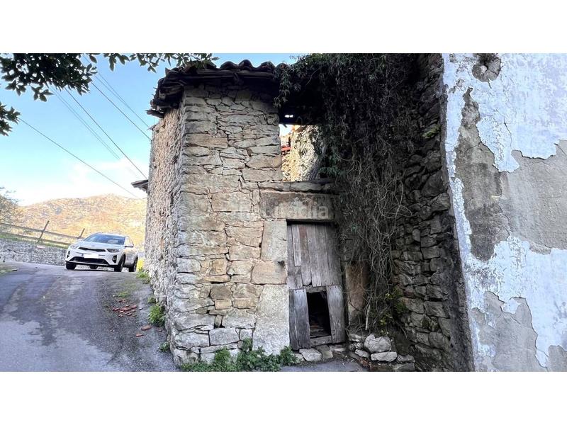 Foto b79ab281-fd4a-4267-bd4c-ee61b10ecbd4. Casa a aldea cimiano 69a a Peñamellera Baja