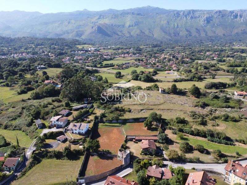 Foto ceb6a6a0-e861-495e-8f8b-5637c71d85e4. Finca rústica a calle tieves 1 a Llanes pueblo Llanes