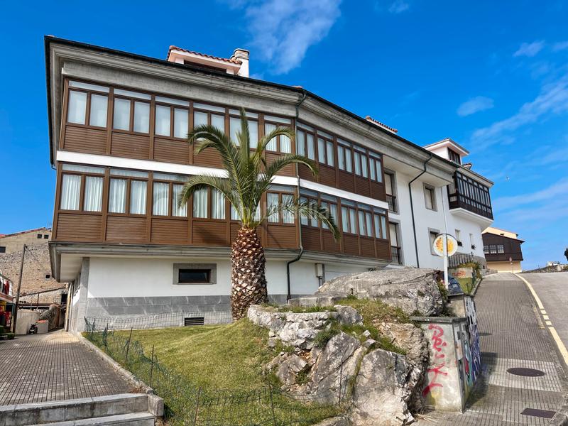 Foto 1943d2db-9c67-4e04-a49c-ae326f45aaa1. Pis a calle tomás gutiérrez herrero 13 a Llanes pueblo Llanes