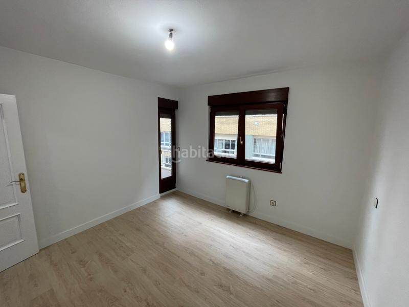 Foto f9d6d708-6b27-4fea-8189-cc91296400a0. Pis a calle río bedón 2 a Posada-Barro Llanes