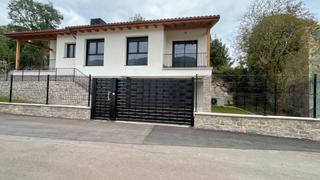Chalet  Llanes - meré 118. Chalet a estrenar en parres  de llanes