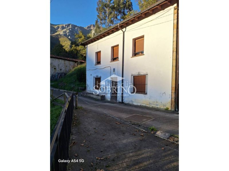 Foto 49754a82-840b-452c-a6dd-2da691920a92. Haus in calle rieña 1 in Peñamellera Alta