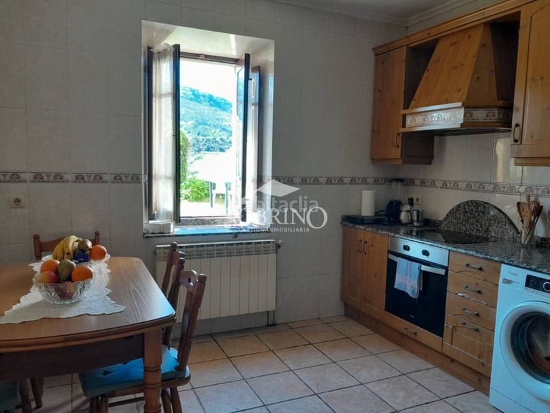 Foto a98d40b8-ac91-421f-901d-253391b9c2ff. Casa a Peñamellera Baja