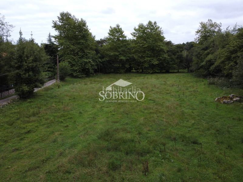 Foto 0b53f8f3-a294-4af6-857d-11cd4f6c668c. Terreny residencial a Llanes pueblo Llanes