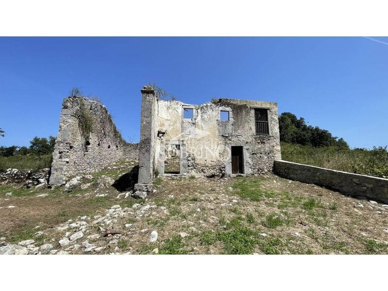Foto b8548659-671b-4ab0-ac45-4d74dceebe4c. Casa a calle piedra 0 a Posada-Barro Llanes