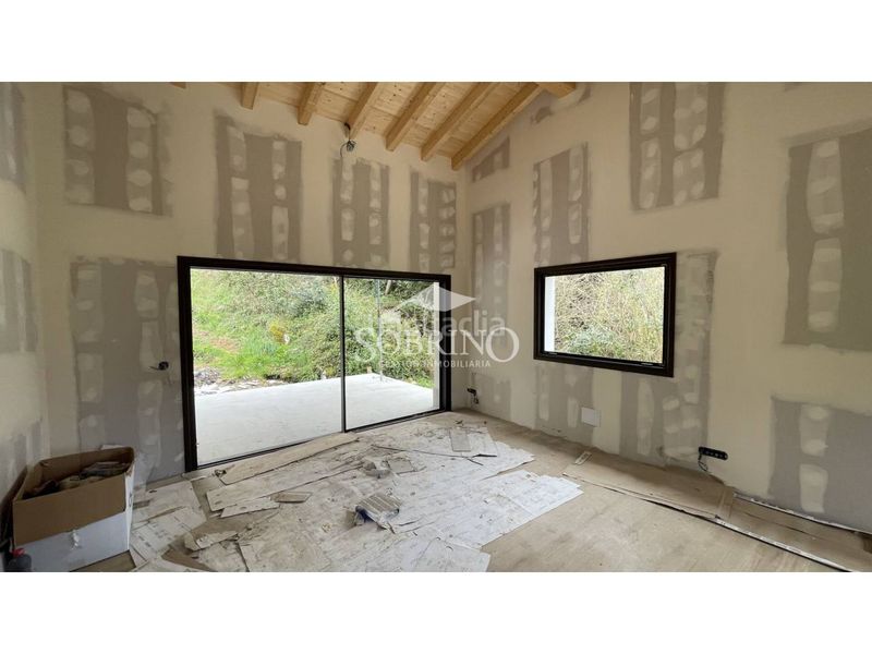 Foto b36c8bdf-cce6-4a6c-88cc-6965d1f14d4c. Casa a calle piñeres de pria 1 a Pría-Nueva-Hontoria-Naves Llanes