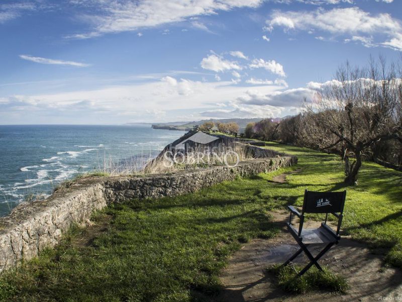 Foto b2b0877a-5909-4eee-bdef-844260da8618. Pis a avenida paz 1 a Llanes pueblo Llanes