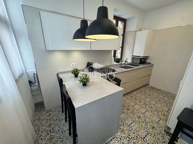 Foto f973c6a9-b03e-4fa2-9013-bca9e11e904b. Flat in calle mercaderes 1 in Llanes pueblo Llanes