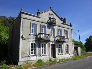 Masia a Ourol. En proceso de restauracion para casa rural