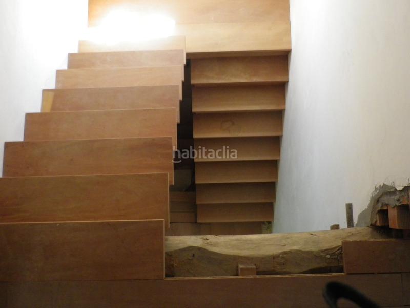 Foto f8125f8c-fc24-47fc-9cc6-a7c7ad6eab65. Masia amb aparcament a Ourol