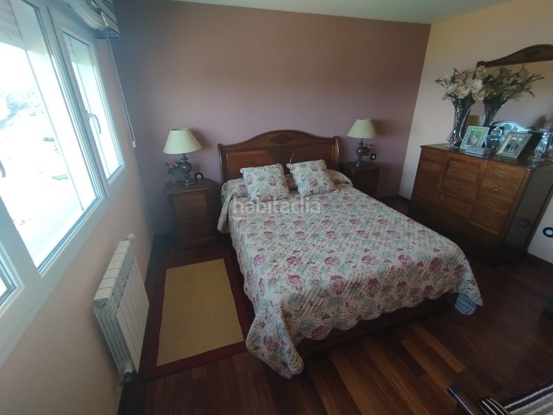 Foto 1ce1d72d-0c63-4ff2-bed1-d335df9e5184. Xalet amb aparcament a Xove
